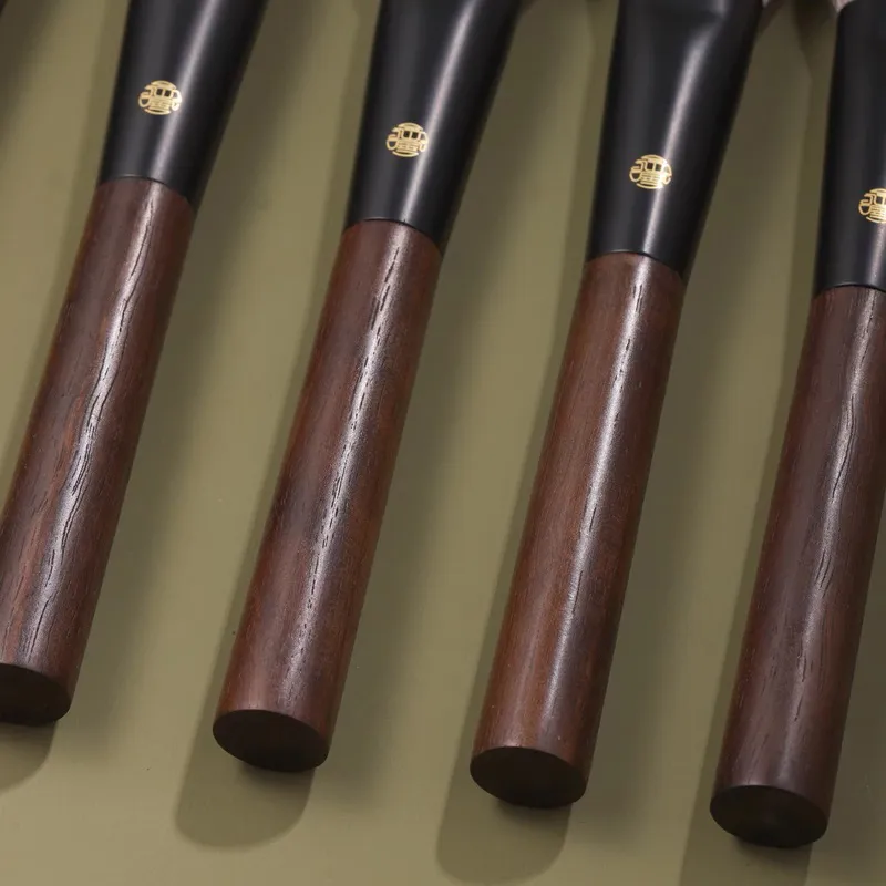Professional Handmade Makeup Brushes 1PC Squirrel Fox Horse Goat Hair Angled Contour Brush Walnut Handle Make Up Brush — image 6