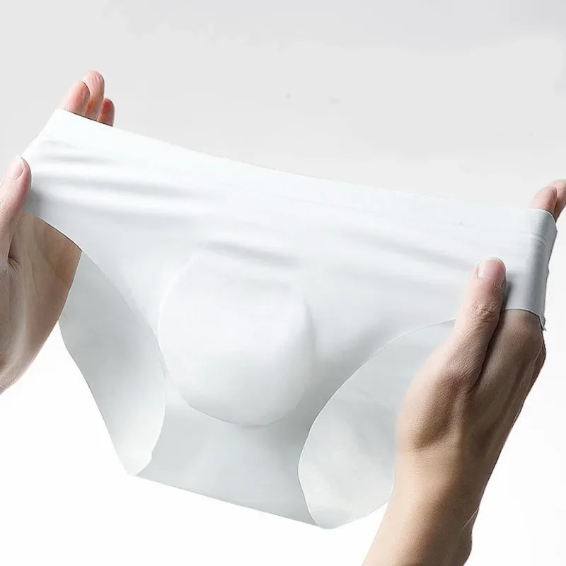 Men's Ice Silk Seamless Briefs Summer New Ultra-thin Panty Transparent Sexy Quick-drying Trendy Breathable Underwear Panties — image 2