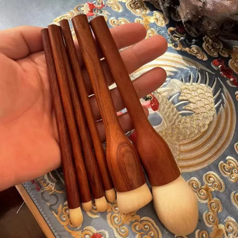 Sandalwood Handle Makeup Brushes Foundation Powder Highlighter Sculpting Eyeshadow Smudge Blender Detail Cosmetic Brush Tool — image 2
