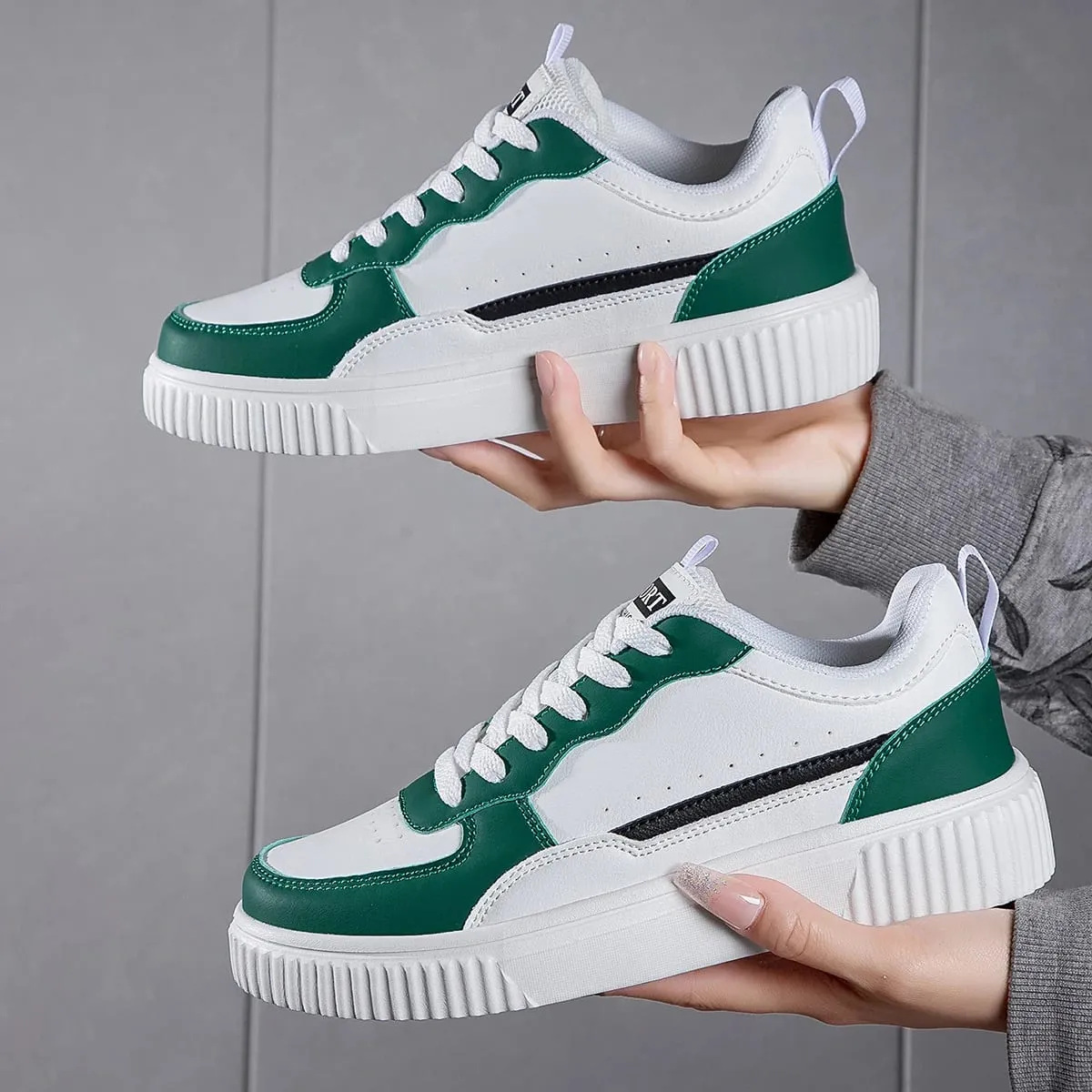 Men's Summer Breathable Trendy Versatile Casual White Sneakers for Teenagers Non-Slip Sports Thick-Soled White Shoes — image 3