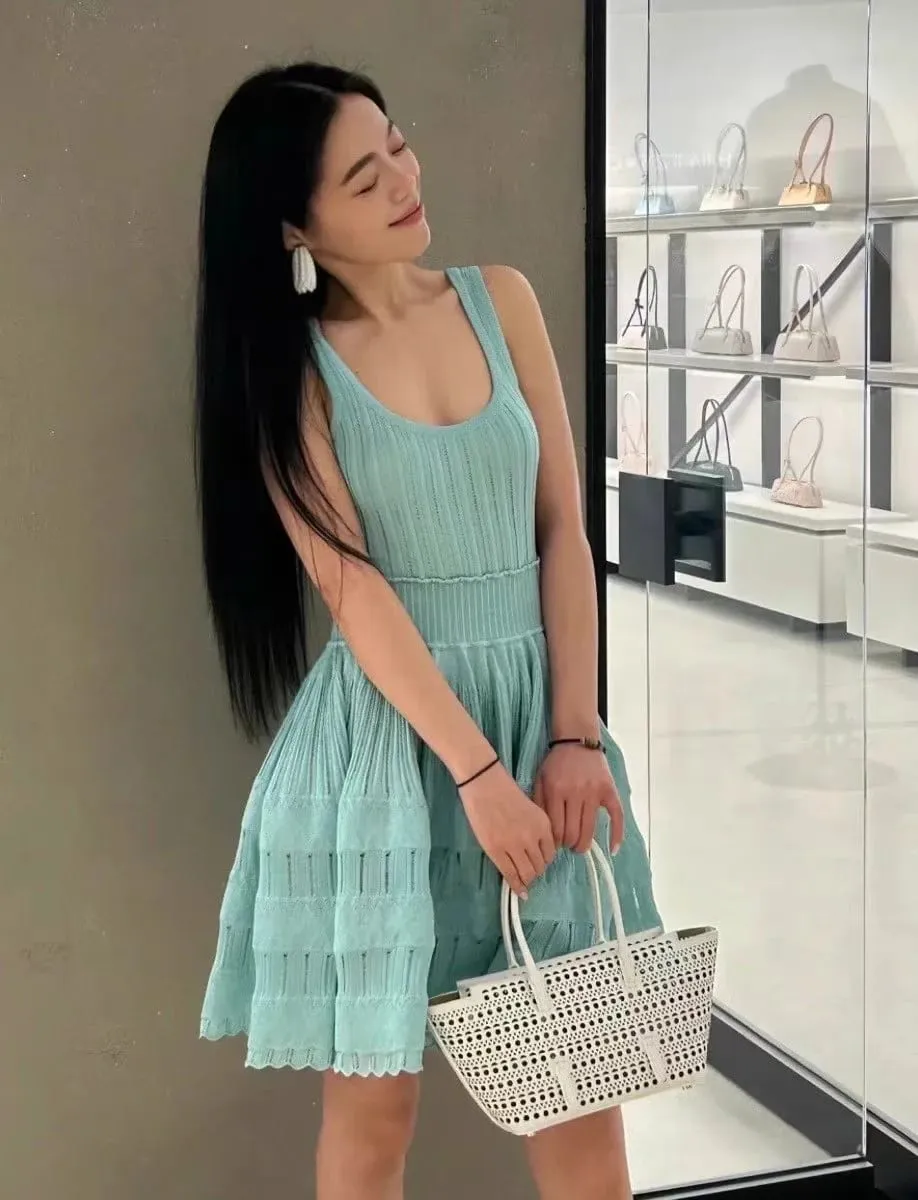 High-end New Short Dress Women's Summer French Style Exquisite Design Sense Niche Sleeveless Vest Stitching Dress 2024 — image 5