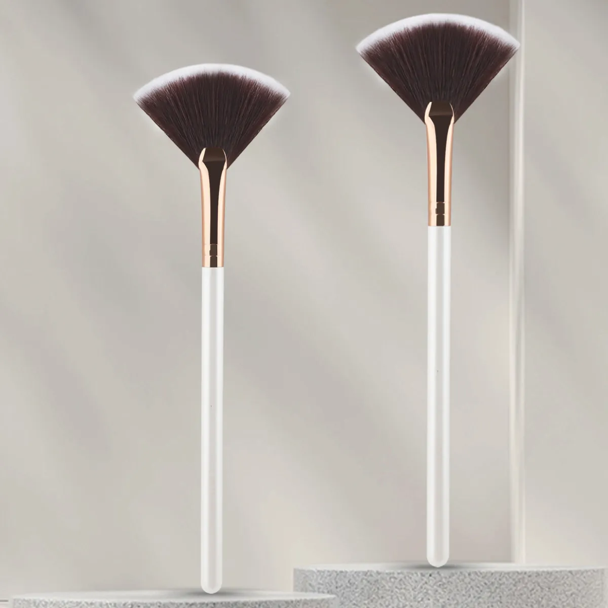 1/5/10pcs Fan Shape Facial Mask Brush Multifunctional Makeup Brushes Women Facial Body Beauty Makeup Tools Brush — image 2