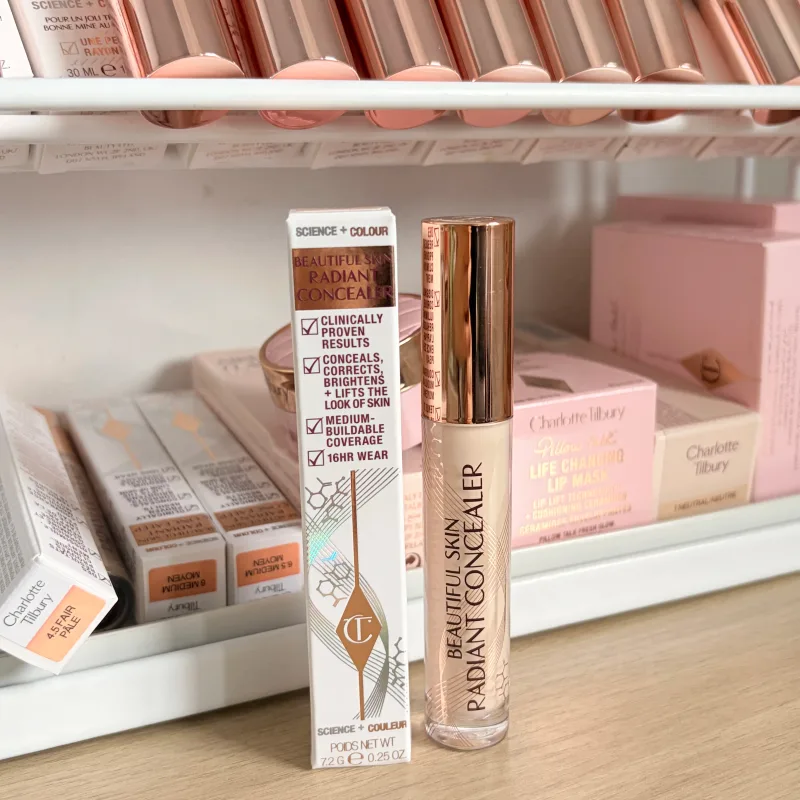Charlotte Tilbury Softening Essence Concealer Honey Brightening in The Face Covering Spots Covering Dark Circles Under The Eyes — image 8