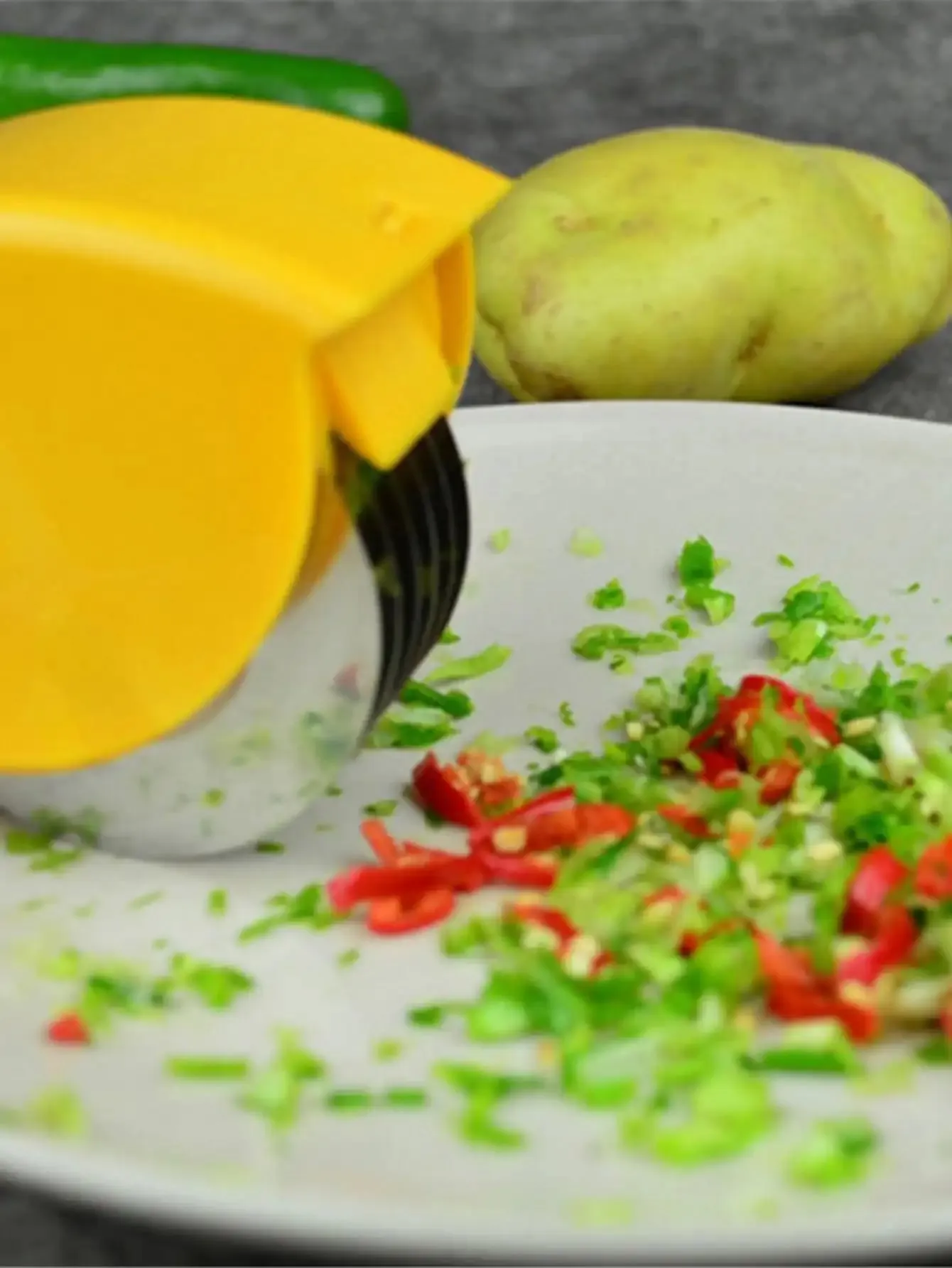 1pc- Creative Hopper Kitchen Cut Onion Garlic Cutter Wire Cutter Vegetable Cutter Kitchen Accessories Gadgets — image 9