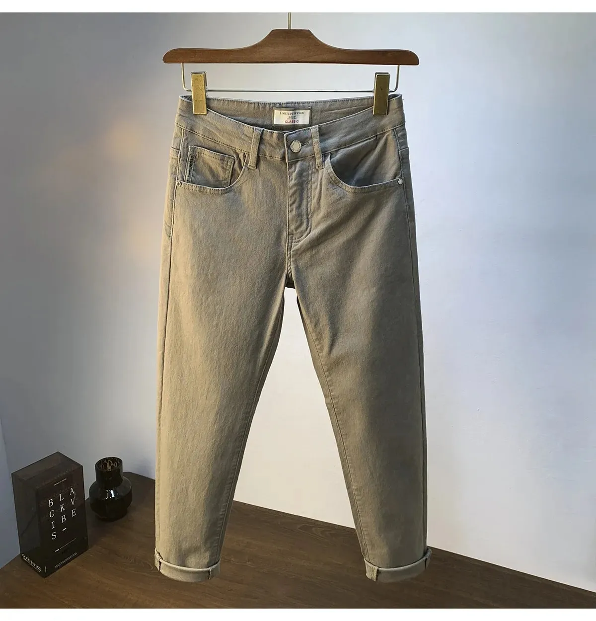 Light luxury men's jeans 2025 summer thin stretch tapered small straight leg casual versatile denim solid color pants