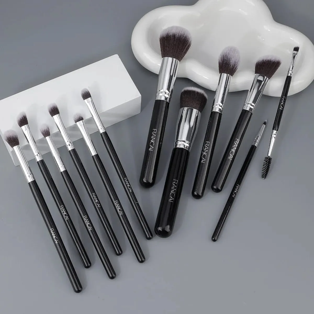 Professional ของขวัญกล่อง 12 ชิ้นชุดแปรงแต่งหน้า Face Eye Beauty แปรงสำหรับรองพื้นปกปิดอายแชโดว์ Contour แปรง — image 4