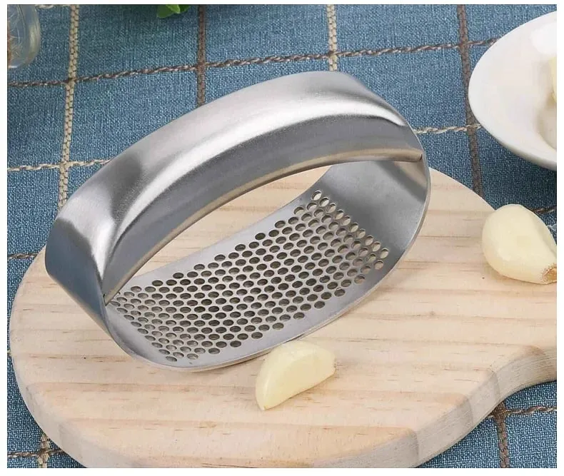 1 pcs 304 Stainless Steel Garlic Press Household Garlic Masher Kitchen Garlic Grinder Press Kitchen Accessories Tool — image 10