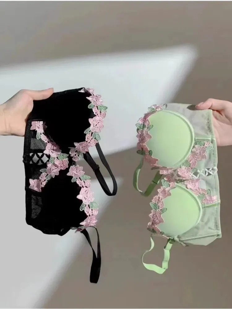 London Anime Bralette - Delicate Wireless Bra for Set Teens Japanese Summer Underwear Small Bust Close-Fit Subtle Allure — image 4