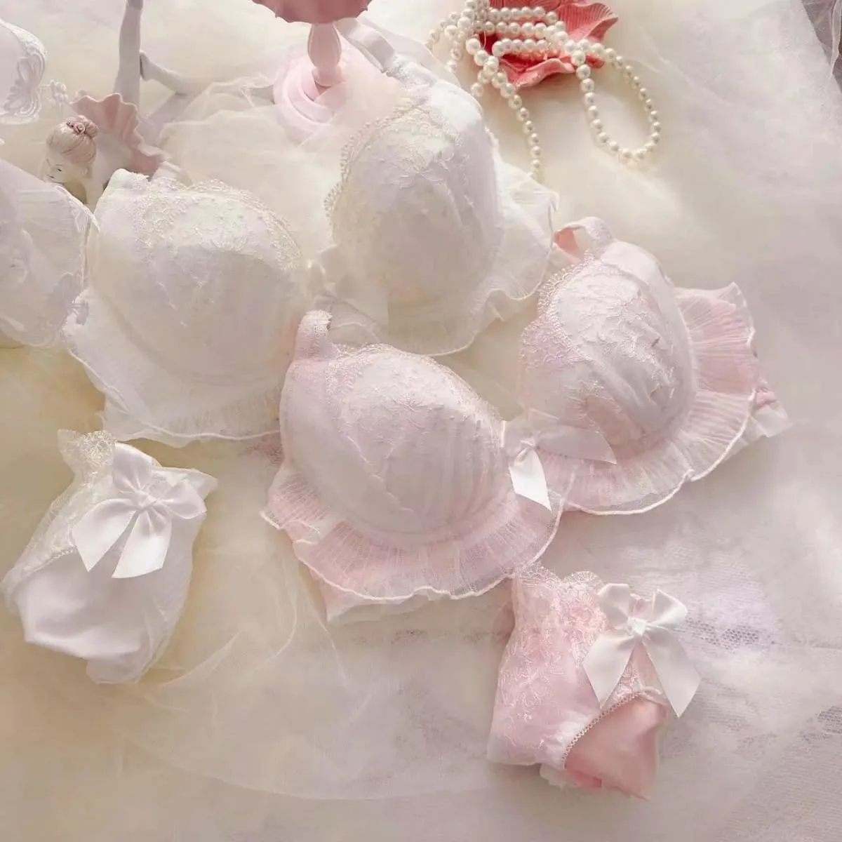 Ultra-beautiful small fresh bras embroidery thin cup student girls cute lingerie push up sexy underwear bra set — image 6