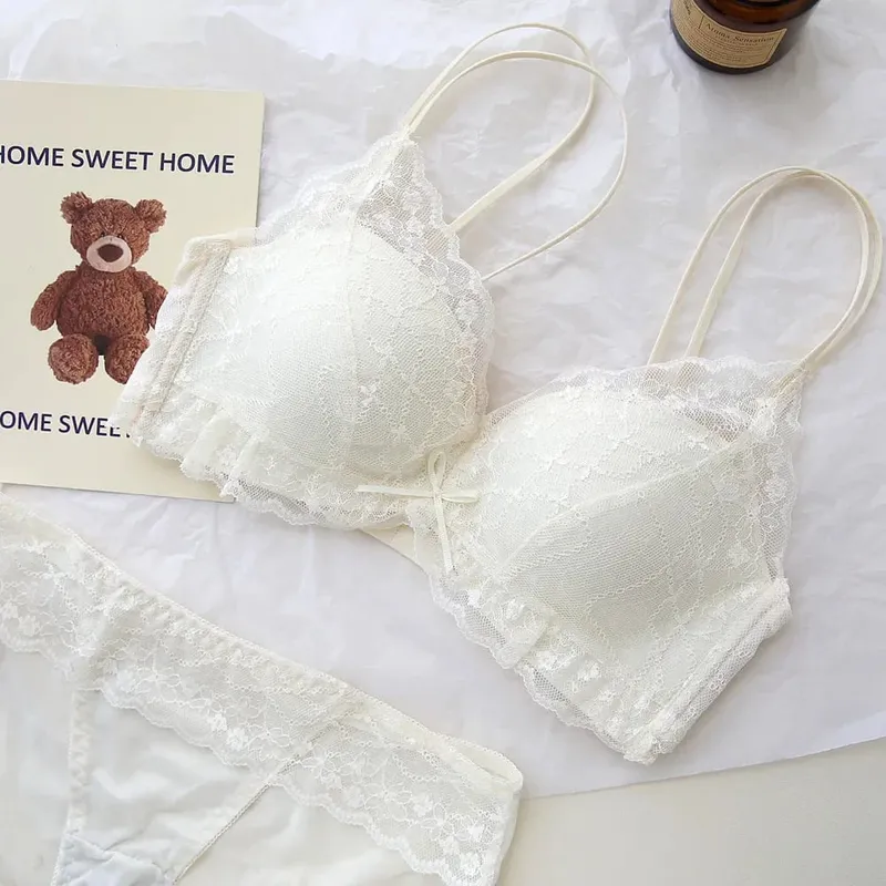 Ensemble de lingerie en dentelle transparente douce, soutien-gorge sans fil à double bretelles pour soulever et rassembler les petits bustes — image 3