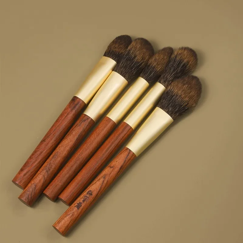 Professional Handmade Makeup Brushes 1PC Soft Squirrel Hair Blush Highlighter Brush African Rosewood Handle Make Up Brush — image 5
