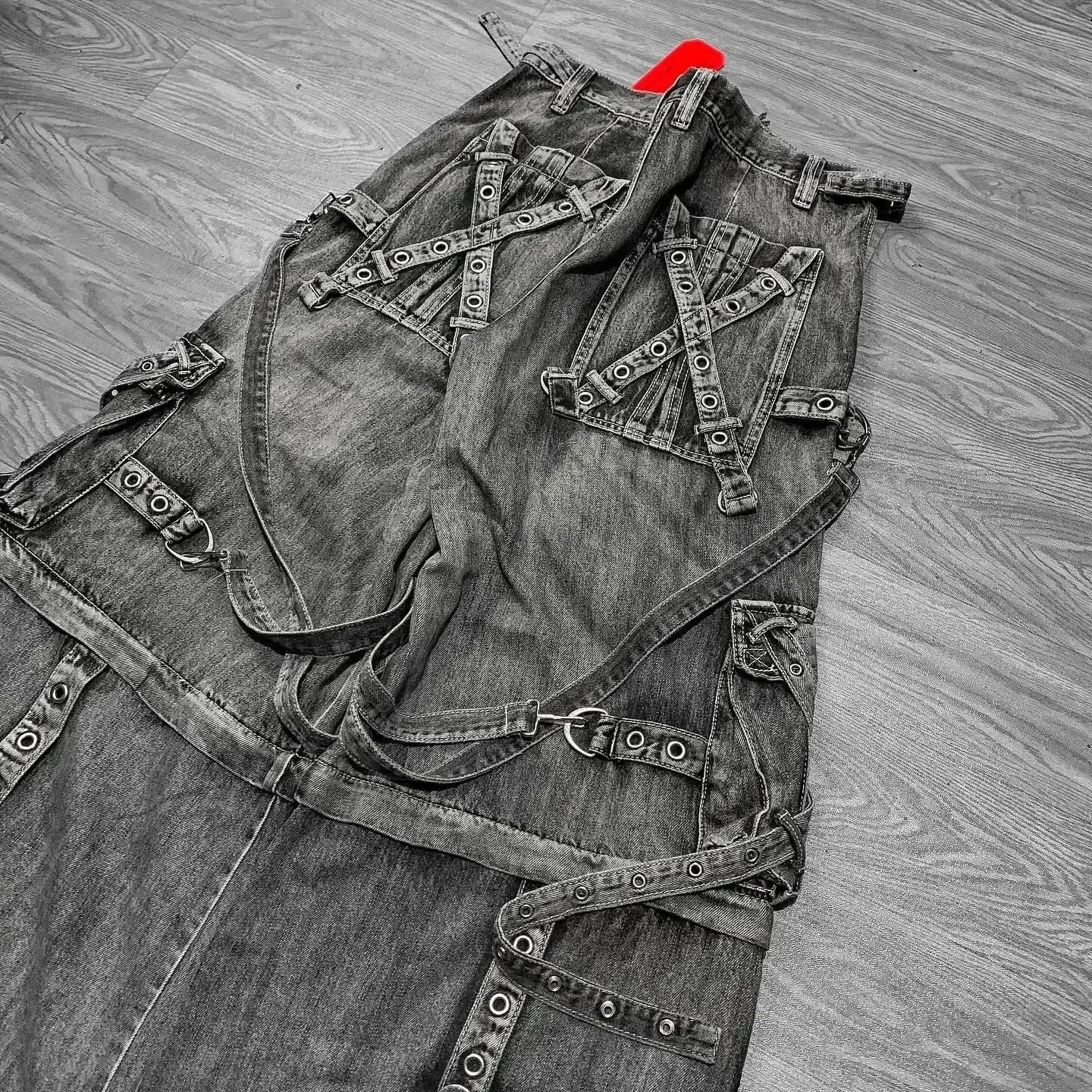 Y2K Gothic Jeans Men Women Harajuku Hip Hop Washed Distressed Denim Trousers Multi Pockets Oversized Wide Leg Pants Baggy Jeans — image 5