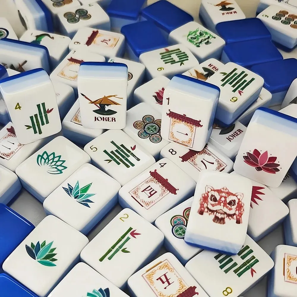 US Stock Sky Blue Engraved Mahjong Tiles Luxury Acrylic American Mahjong Set Travel Mah Jongg Sets for Adults Board Games Gifts — image 1