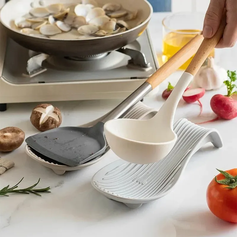 1/4Pcs Silicone Insulated Spoon Holder Heat Resistant Placemat Spoon Holder Cutlery Shelving Kitchen Tools Placemat — image 4