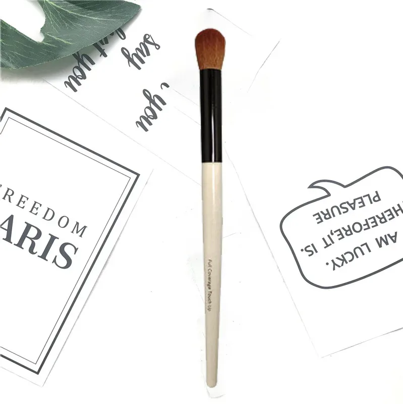 1PC Concealer Makeup Brushes Solid Wood Handle Embellish The Face Cosmetic Beauty Tools For Women — image 3