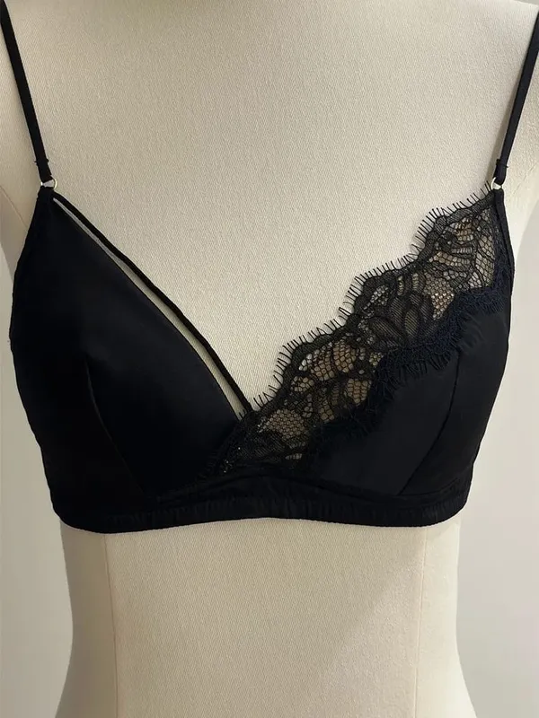 สไตล์ฝรั่งเศสลูกไม้ Bra Bralette หน้าอกเล็กไม่มี Underwire สามเหลี่ยมถ้วยบางเซ็กซี่ Push Up ชุดชั้นในชุดสตรีชุดชั้นใน