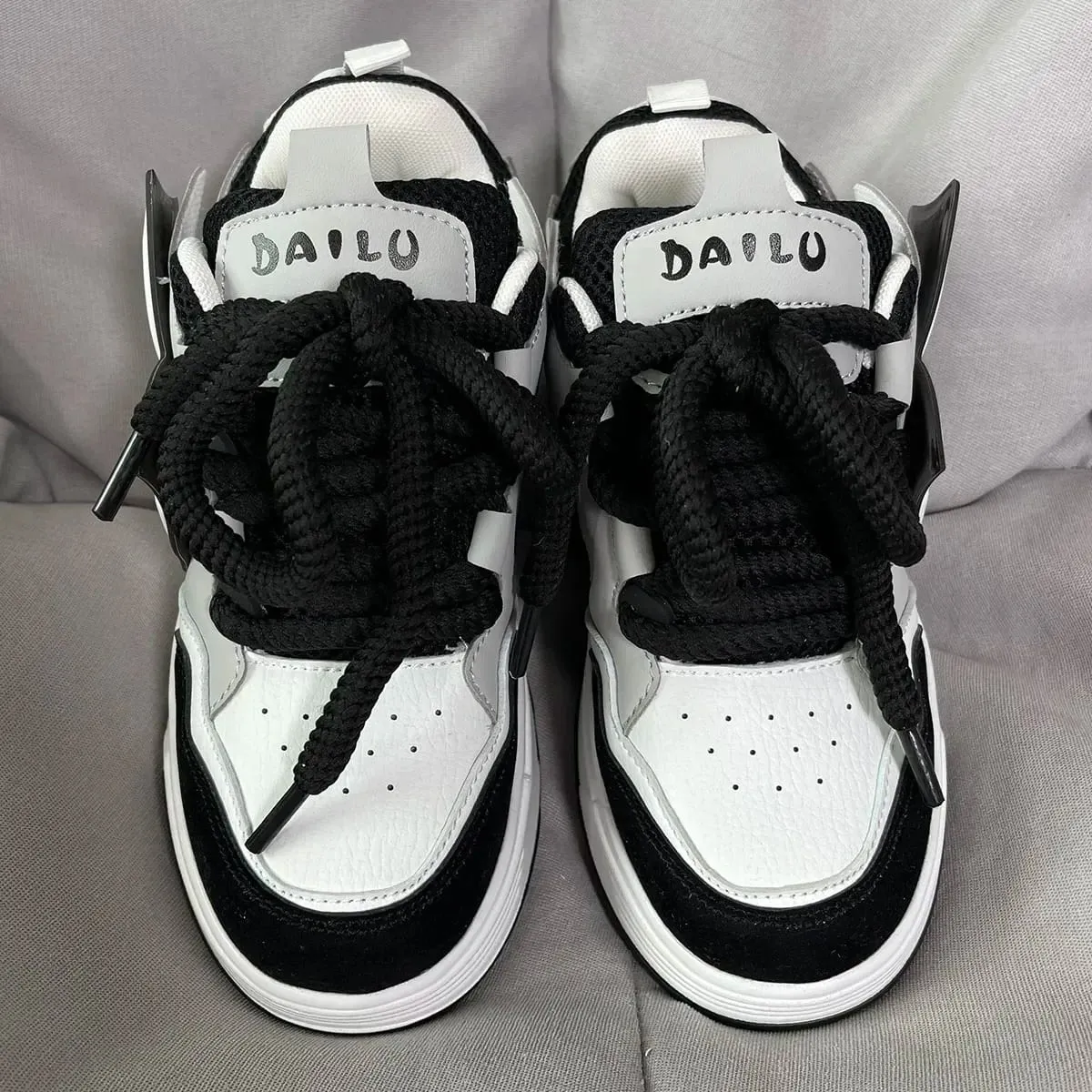 Men Chunky Sneakers 2024 Brand Design Men's Casual Sneakers Thick Sole Mans Skateboarding Shoes — image 4