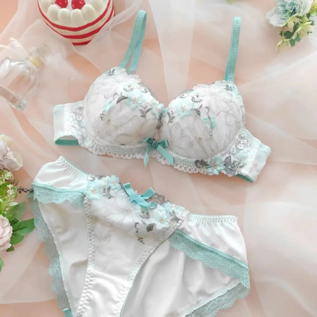Large steel circle comfortable lingerie with panty suit chicken heart sweet push up thin lace bra set of ladies underwear — image 3
