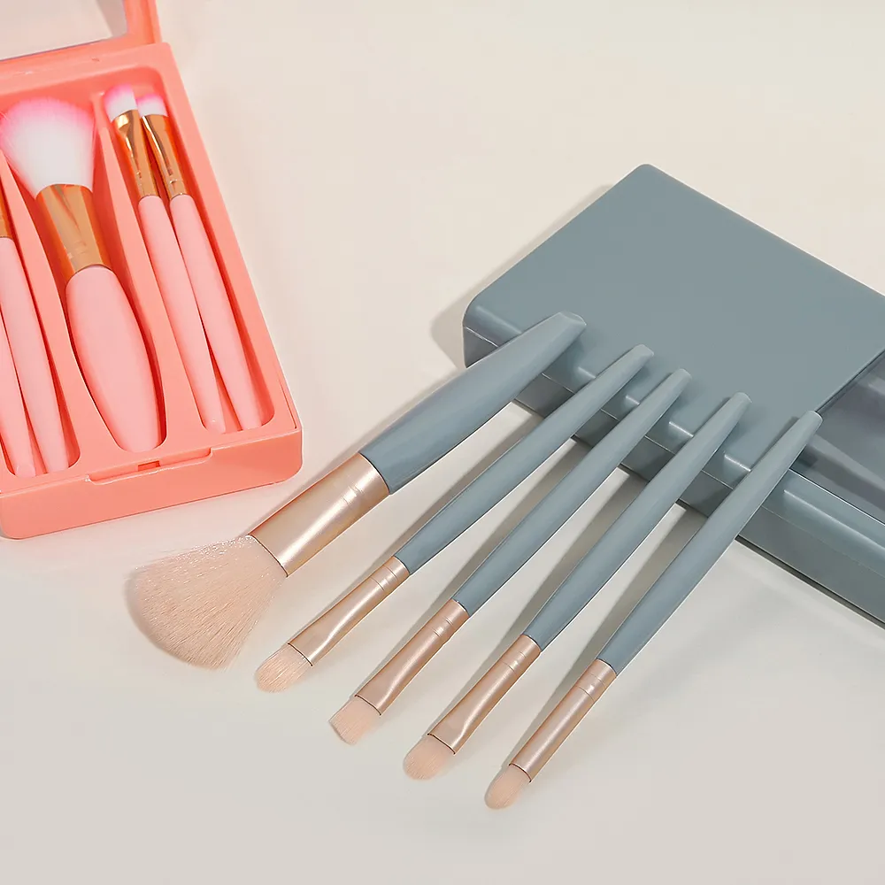 Bærbart mini makeup børste sæt med spejl etui 5 stk rejse makeup børster til foundation øjenskygge concealer — image 5