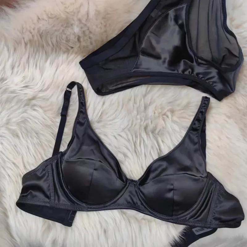 Set Bra Harian Kasual Wanita Set Lingerie Elegan Nipis Seluar Dalam Wanita Set Bra dan Seluar Dalam Biasa