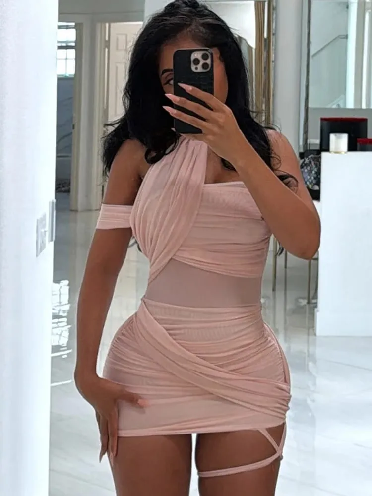 kliou Síťovaný Kříž Nepravidelné Dámské Mini šaty Jednobarevné Sexy Lizený Výstřih Dutý rukáv Bez rukávů Tenké Vestidos Mujer Ohromující párty klubové oblečení — image 2
