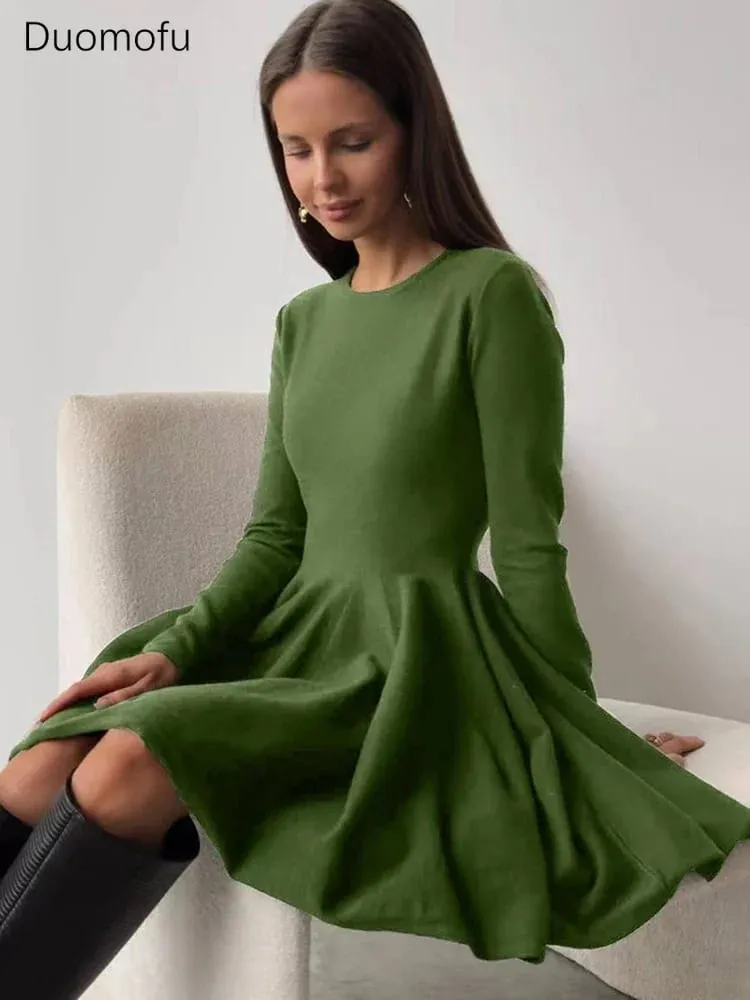 Duomofu dzianinowe Mini sukienki damskie jesienno-zimowa sweter z długim rękawem sukienka damska elegancka moda wąska linia plisowana sukienka Vestido