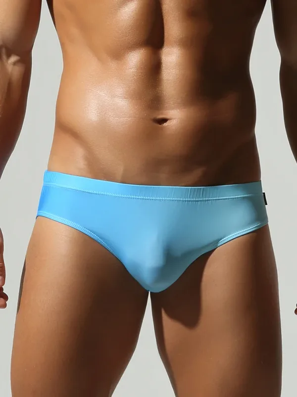 Roupa íntima triangular masculina com design fino de seda gelada, secagem rápida, alta elasticidade, cintura baixa, sexy, ajuste fino, moda jovem