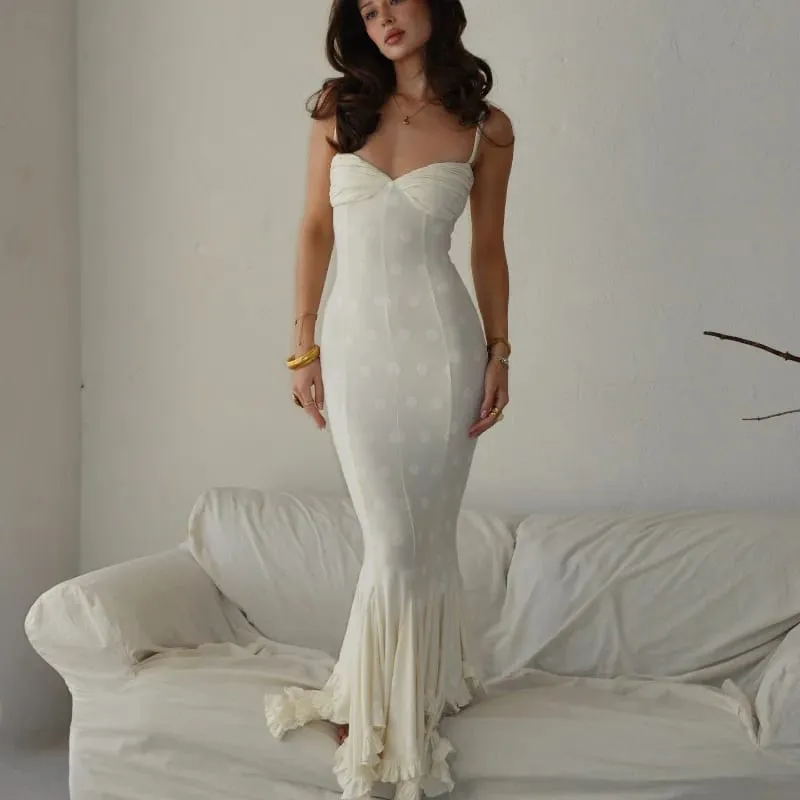 Weißes, gepunktetes Maxikleid für Damen, Spaghettiträger, herzförmiger Rückenausschnitt, gerüschter Meerjungfrauen-Volantsaum, Urlaubs-Geburtstagskleider — image 2