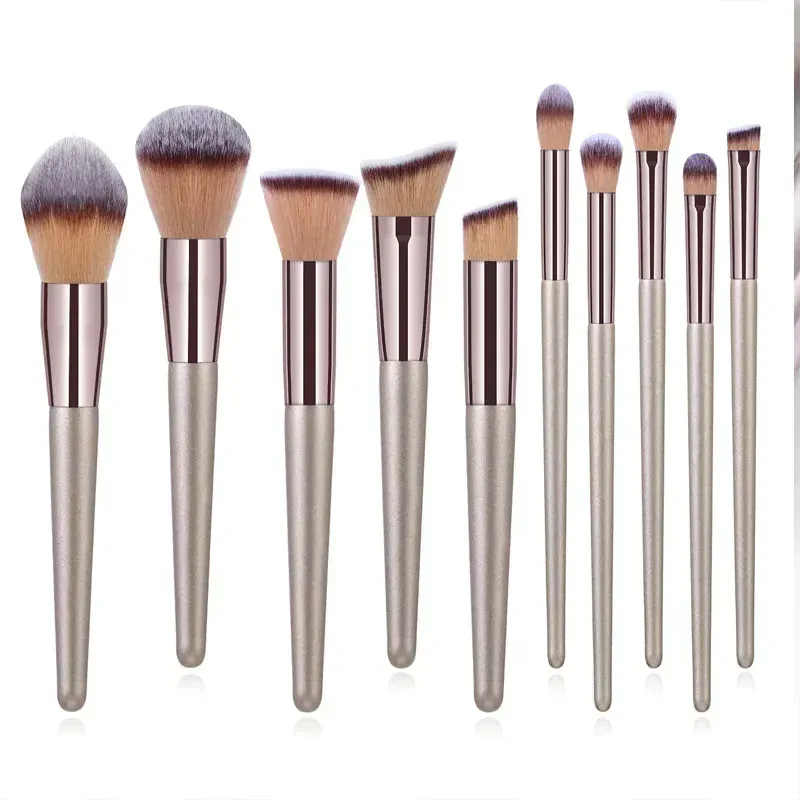 Champagne Makeup Brushes for Women Cosmetic Foundation Powder Blush Eyeshadow Kabuki Blending Make Up Brush Beauty Tools