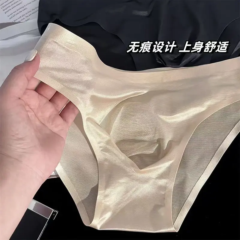 Men Is Silk Trosor Ultratunna Seamless Sexiga Trosor Snabbtorkande U Bulge Pouch Andas Underkläder Lyx Glansiga kalsonger — image 6