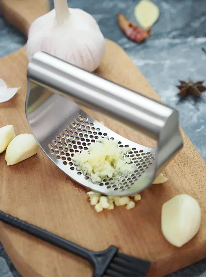 Upgraded Stainless Steel Garlic Press Squeezer Manual Garlic Ginger Rocker Crusher Garlic Cutting Mince Tools Kitchen Gadgets — image 8