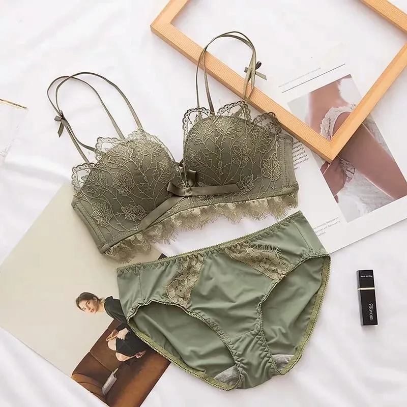 여성을위한 섹시한 딥 브이 란제리 세트 무선 컴포트 푸시 업 Bralette 통기성 레이스 브래지어와 팬티 세트 — image 5