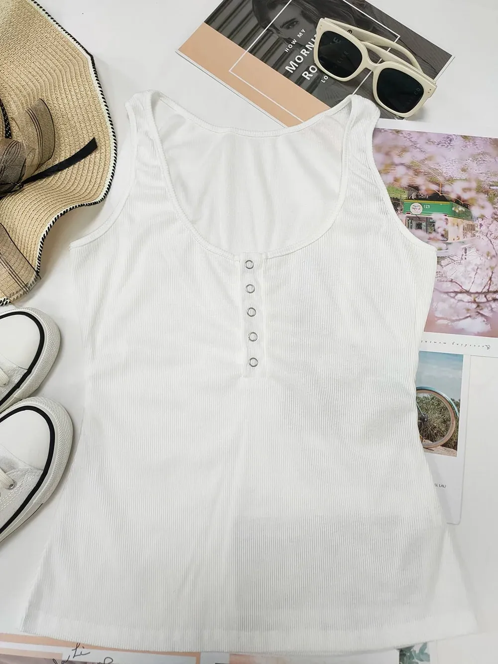 Summer 2026 New Korean Version of the New Sexy Chest Big Solid Color Buttons Low-Cut Sling Women Wear Vest Trend — image 5