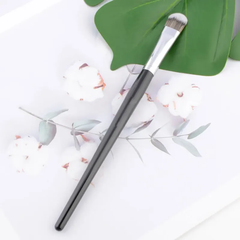 1 piece Pro Stippling Concealer #52 Detail Eyeshadow Eye Nose Shadow Makeup brushes Make up brush synthetic Hair wood handle — image 2