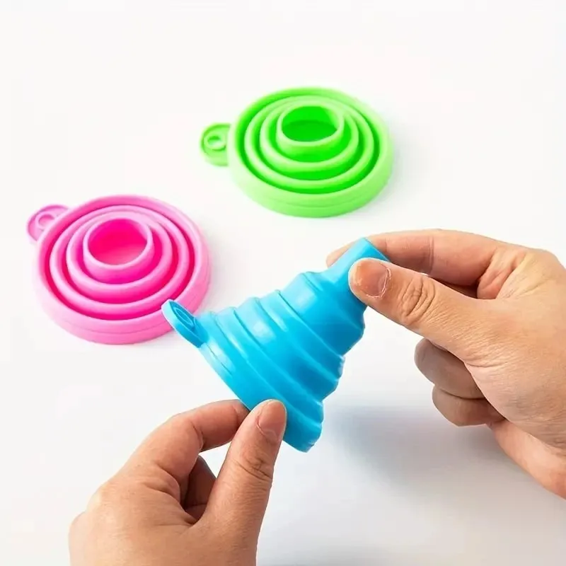 Silicone Folding Funnel Multifunctional Portable Mini Kitchen Retractable Oil Leak Household Liquid Dispenser Kitchen Utensils — image 4