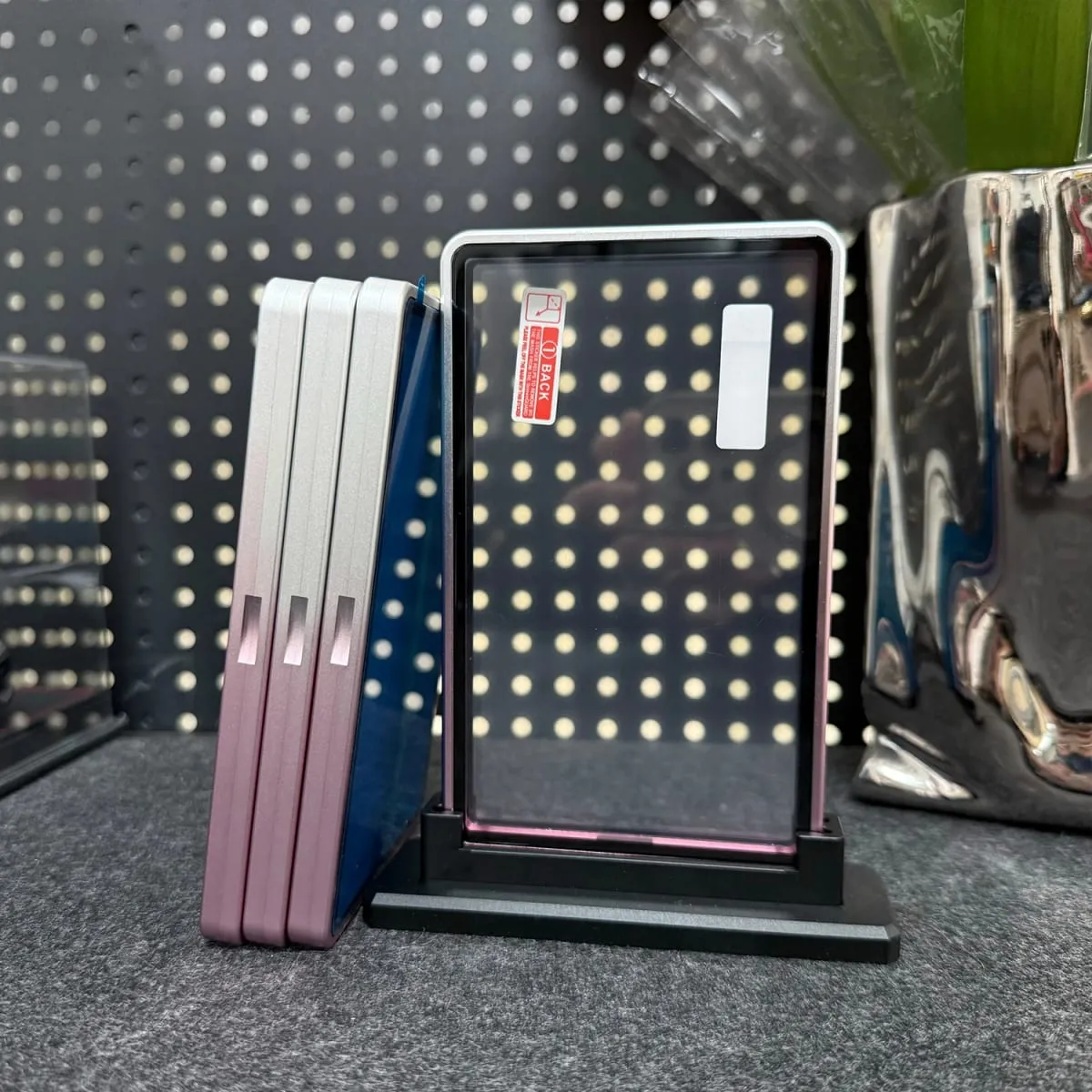 Multicolor Gradient Color Aluminum Alloy Trading Card Protect Holder Metal Case For 35PT PSA CGC Graded Card — image 5
