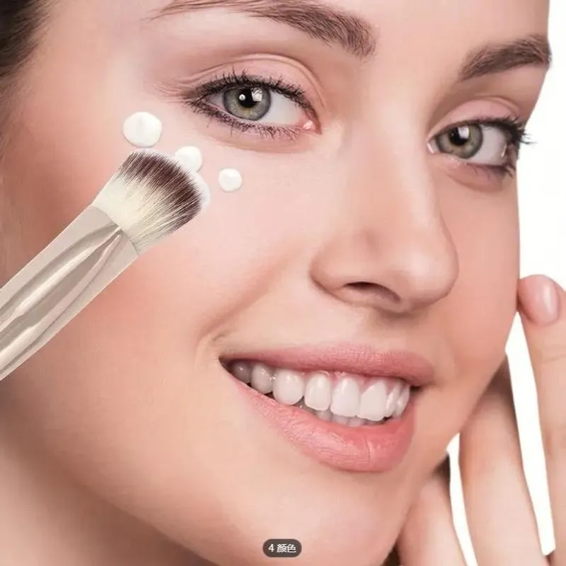 4 ks štětce na make-up s dvojitým zakončením šetrné k pokožce Nedráždivé kosmetické štětce s korektorem na tvářenku s pudrovým pudrem