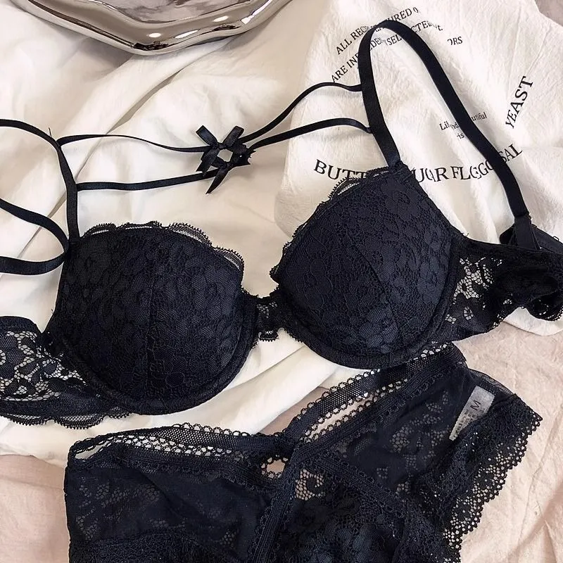 Women Lingerie Wireless Comfortable Gathering Bra and Brief Set Embroidered Mesh Embrodiered Anti-sagging Pure Desire Underwear — image 3