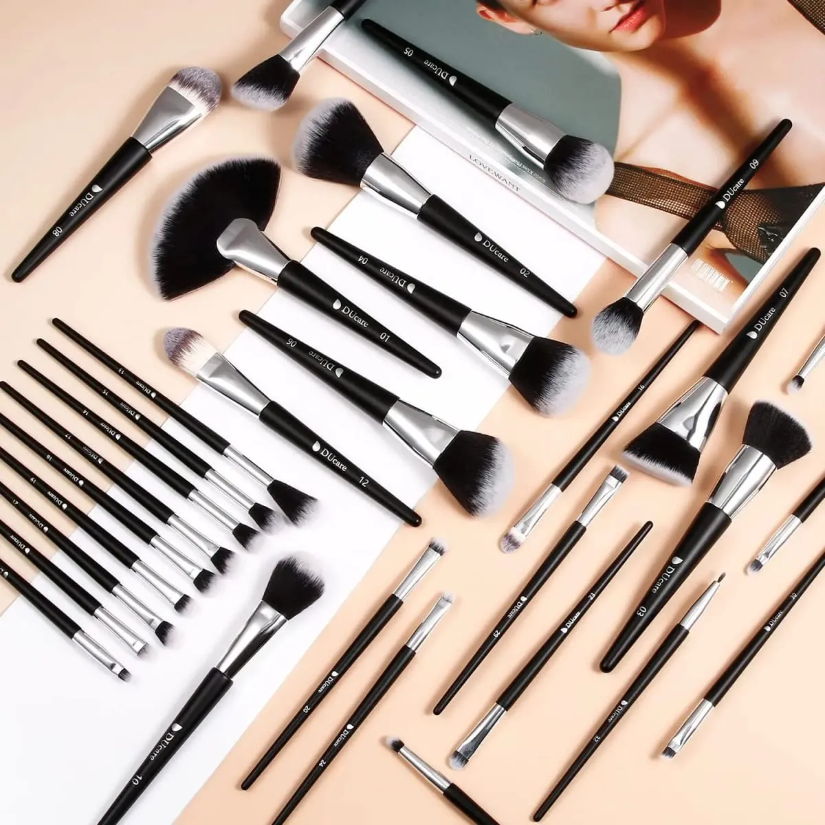 DUcare Makeup Brushes Set Professional 32Pcs Premium Synthetic Foundation Blending Brush Face Powder Blush Concealers Eyeshadows — image 1