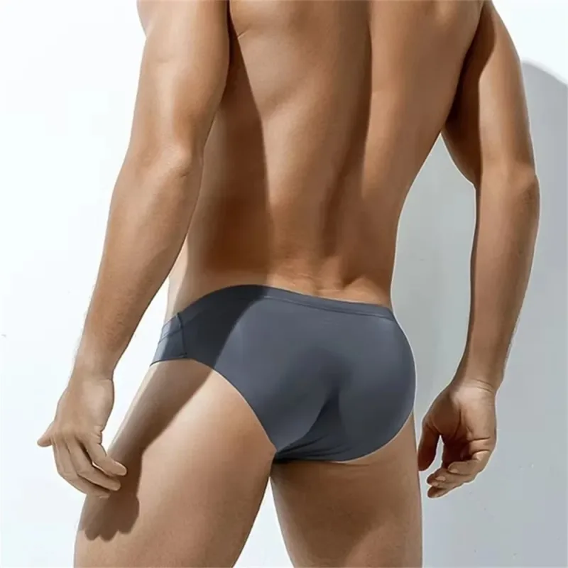 Men's Ice Silk Seamless Briefs Summer Cooling Pouch Underwear Sport Breathable Quick-Dry Anatomical Design Trunks Plus Size