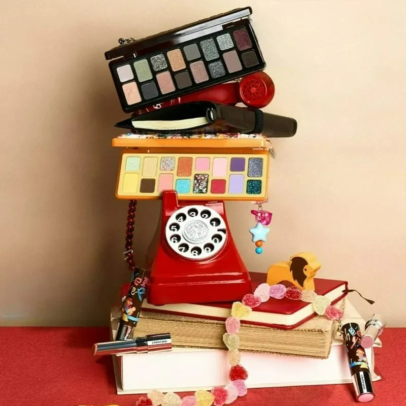 Qianyan Cheeryep Children's Day Limited Kit Eyeshadow Lip Gloss Glitter Matte Chamelon Face Makeup Set Gift Box — image 4