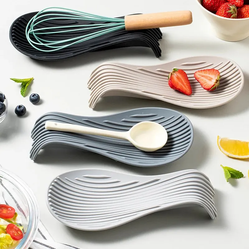 1/4Pcs Silicone Insulated Spoon Holder Heat Resistant Placemat Spoon Holder Cutlery Shelving Kitchen Tools Placemat — image 1