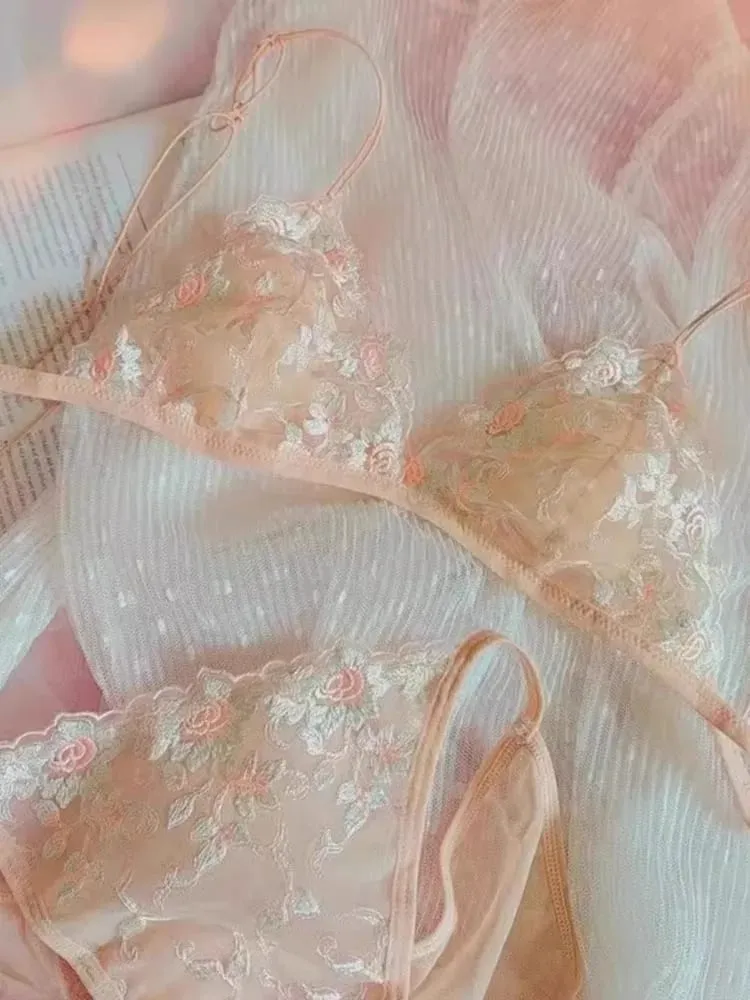 French pure Desire Embroidered Lace Dream Triangle Cup Without Underwire Thin Belt Small Bra Set Ultra-thin Sexy Bra Set — image 2