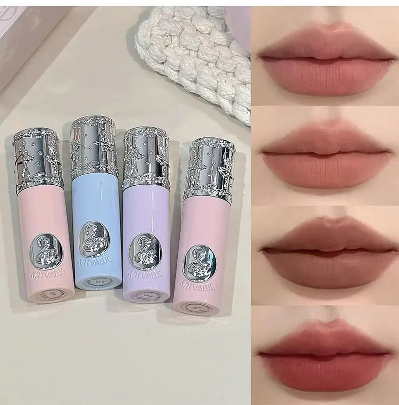 Makeup Kit Include 4 Matte Lipgloss 1 Face Blusher 1 Pressed Powder 1 Eyesshadow Palette 1 Contour Palette With Necklace — image 5
