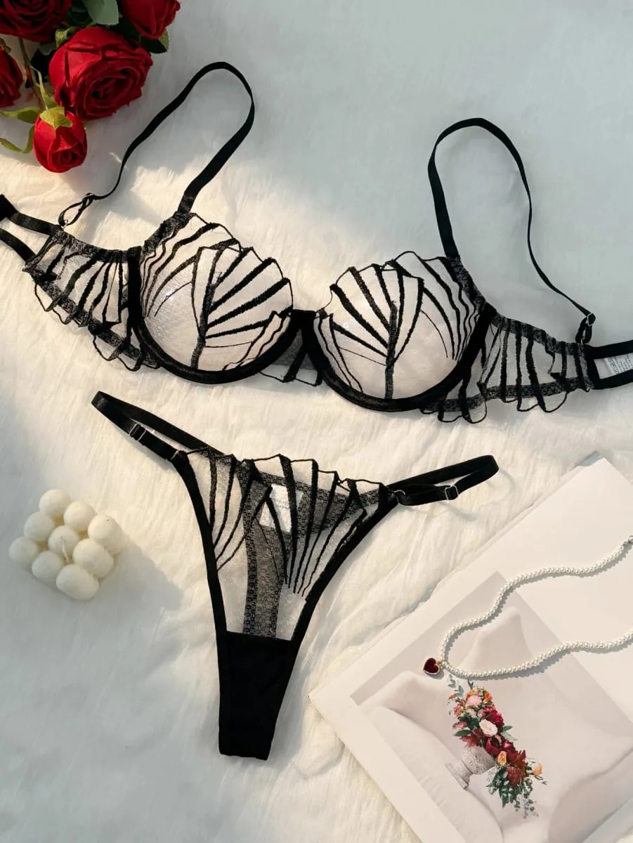 2-Piece Women's Black Scallop Chest Cup Embroidered Lingerie Set Suitable for All Seasons ZA825058 — image 1