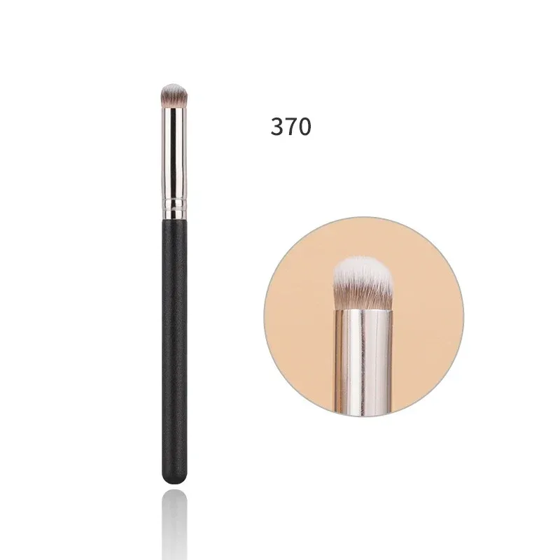 Foundation Concealer Pinsel Premium Contour Rouge Pinsel Makellos unter den Augen dichter Gesichts-Make-up-Pinsel Weicher Pinsel zum Verblenden — image 3