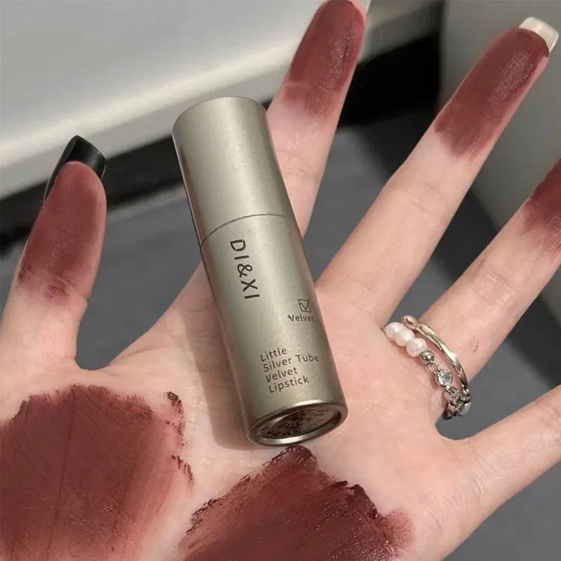 Matte Finish Lip Glaze Velvet Texture Whitening And Nourishing Lipstick For All Skin Types Available In Multi Colors — image 4