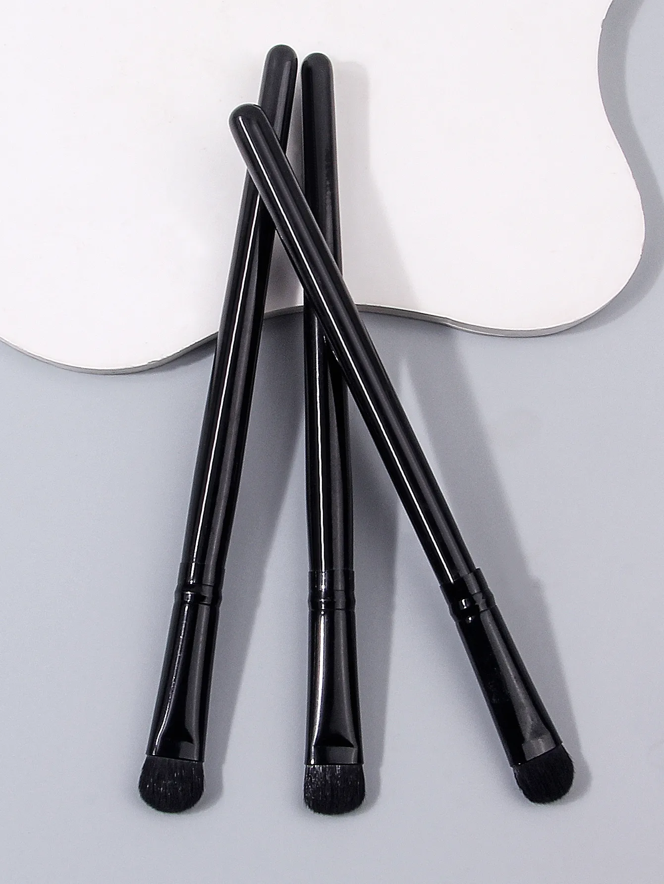 3PC Pro Eye Brush Set - Soft Blending & Packing Eye Shadow Brushes Skin-Friendly Daily Makeup Kit for Beginners — image 2