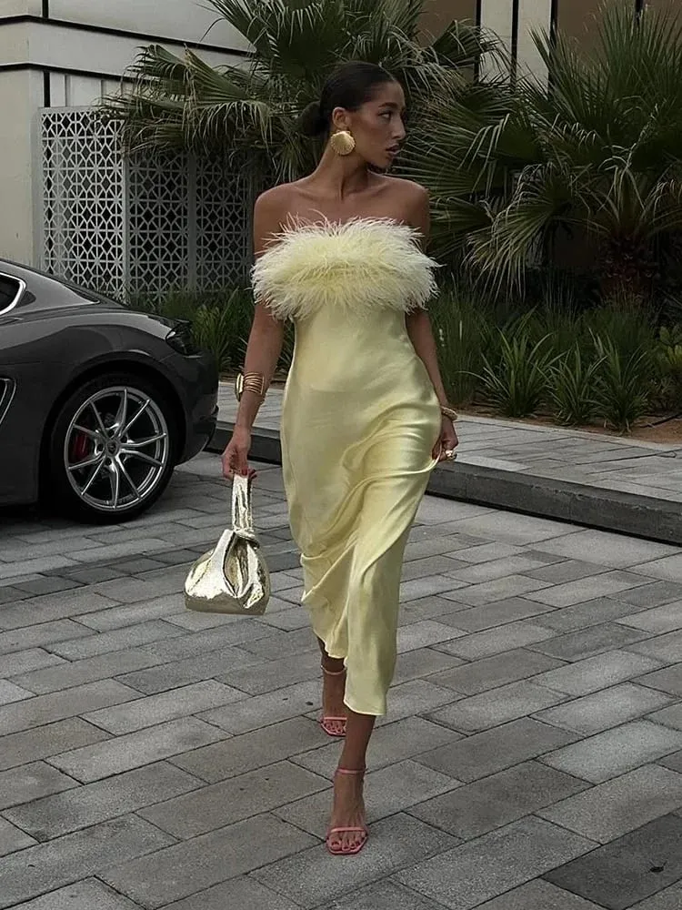 Geel Satijnen Fringe Maxi Jurk Vrouwen Elegante Strapless Mouwloze Taille Cinched Lange Jurken 2025 Nieuwe Zomer Vakantie Dame Gewaden — image 3