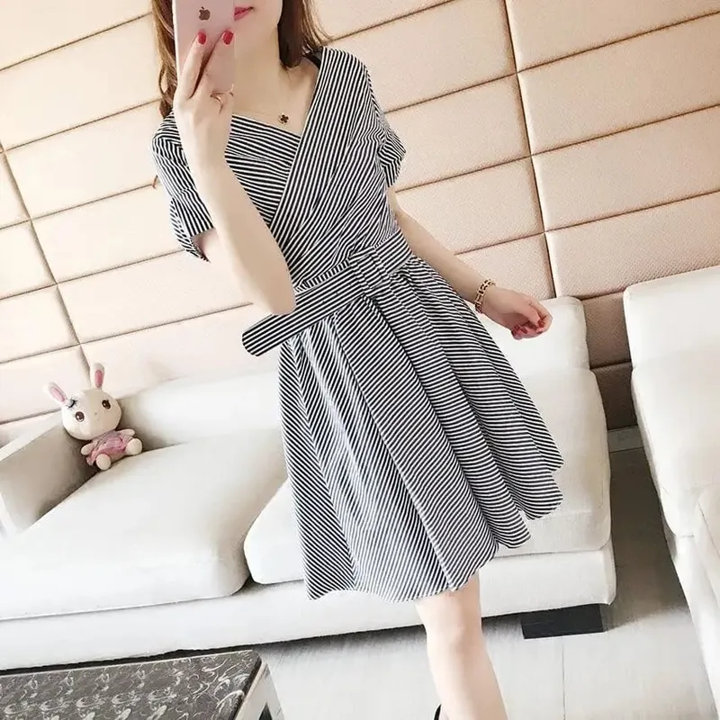 Elegant Fashion Striped Belt Zipper Dresses Spring Summer 2025 New Short Sleeve V-Neck Loose Tunic Midi Dress Women's Clothing